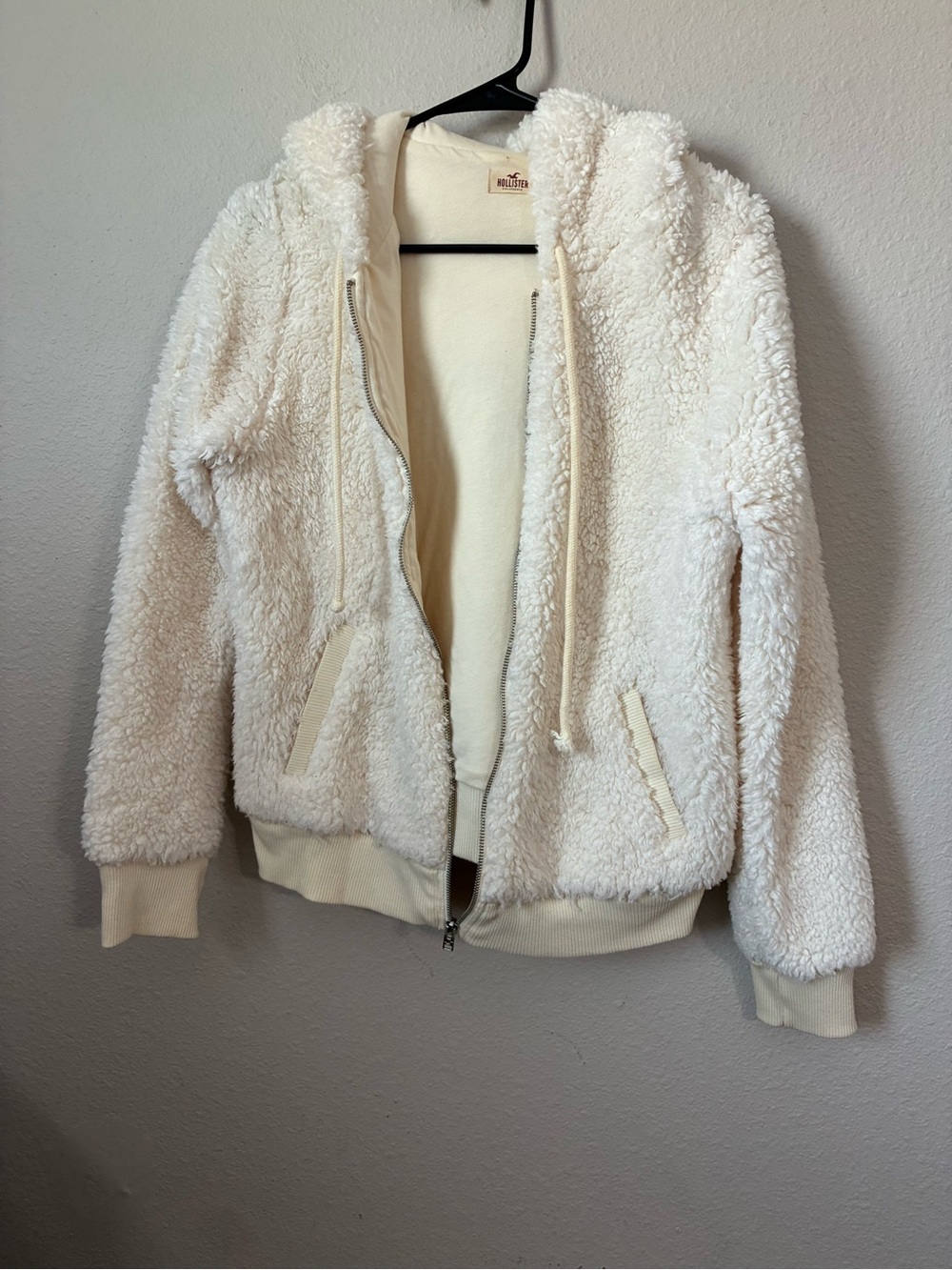 Cozy Cream Hollister  Hoodie Jacket - Women's